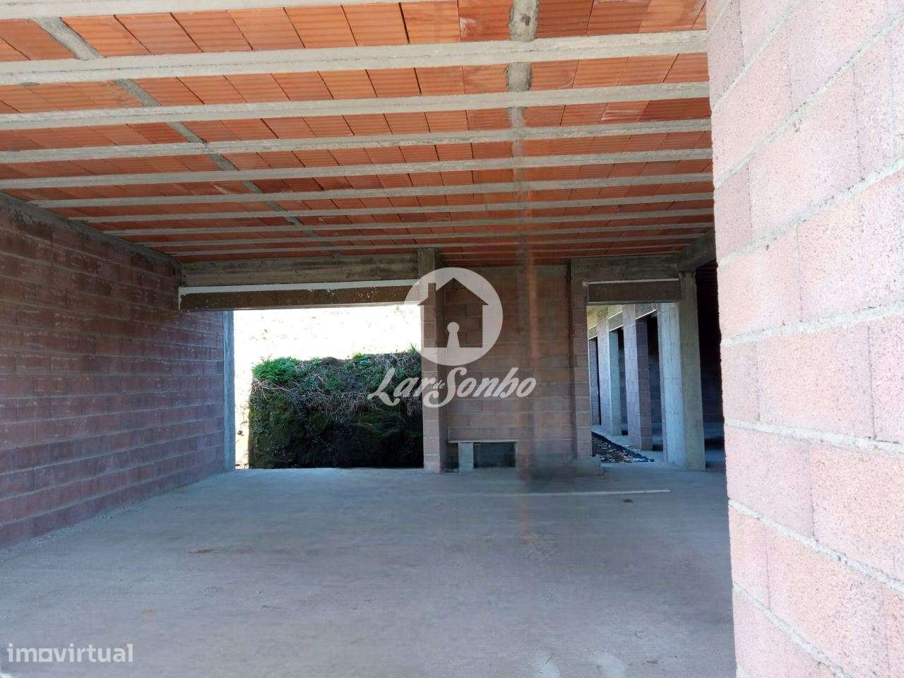 Moradia térrea T3 em Vila Verde - Grande imagem: 2/32