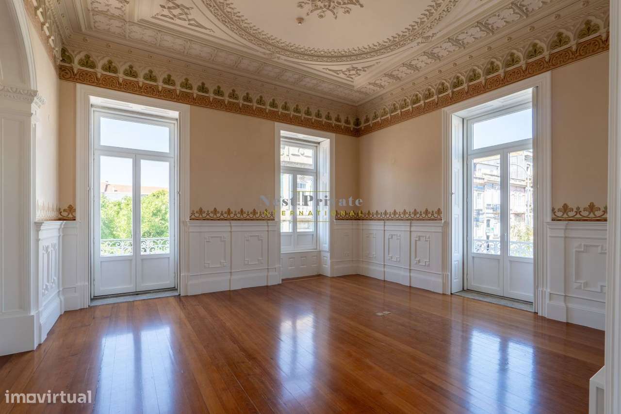 Palacete à venda na Rua de Álvares Cabral-17