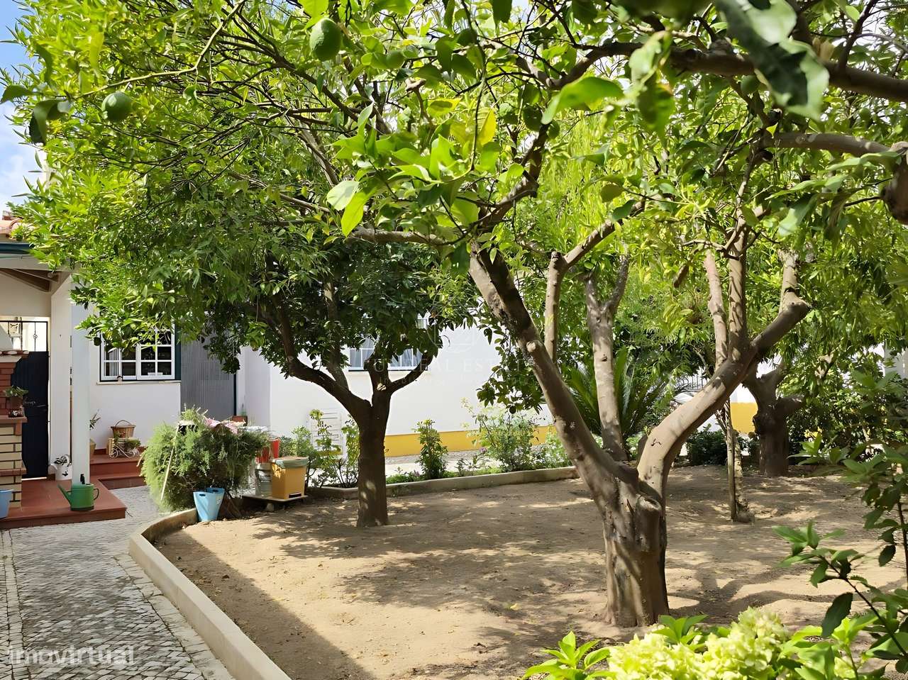 Moradia T3 Térrea Isolada com Jardim, Garagem e Churrasqueira | a 5 Mi-45