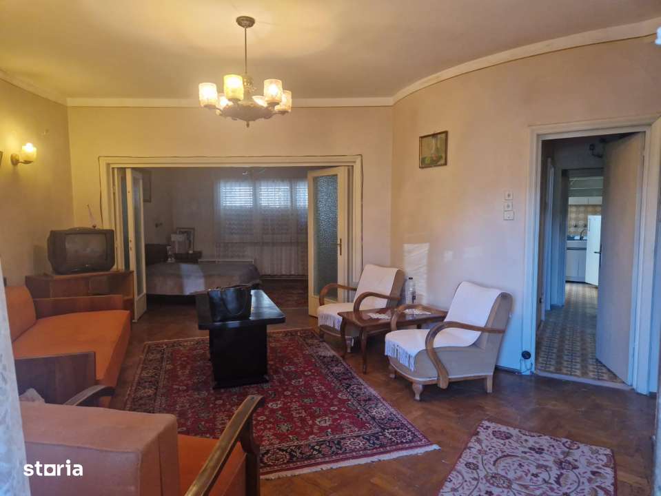 Oferta Craciun - Apartament 2 camere | Ultracentral | Boxa la Subsol - Imagine principală: 3/8