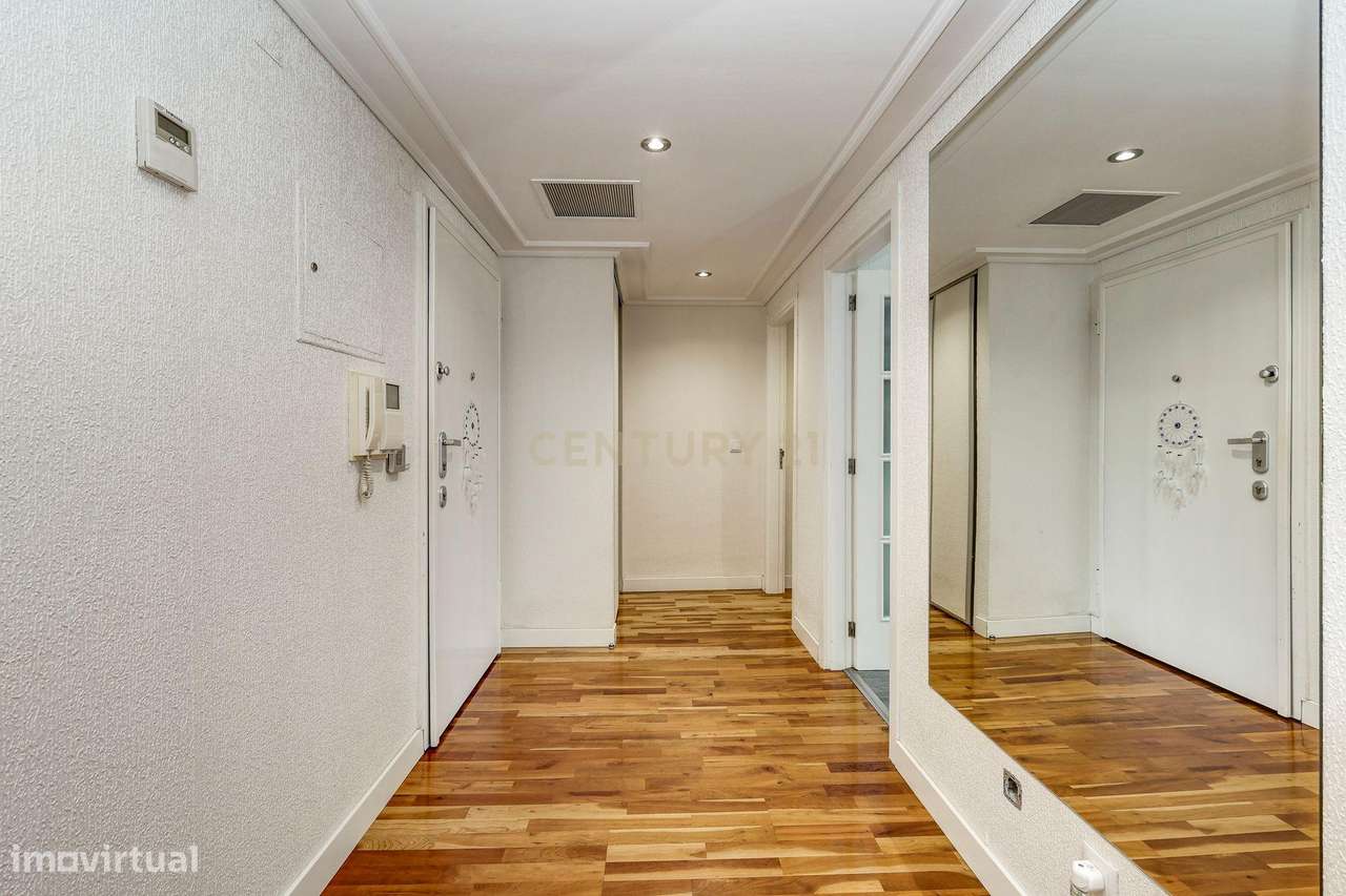 T3 com terraço de 38 m² e garagem | Quinta do Almirante – Loures-5