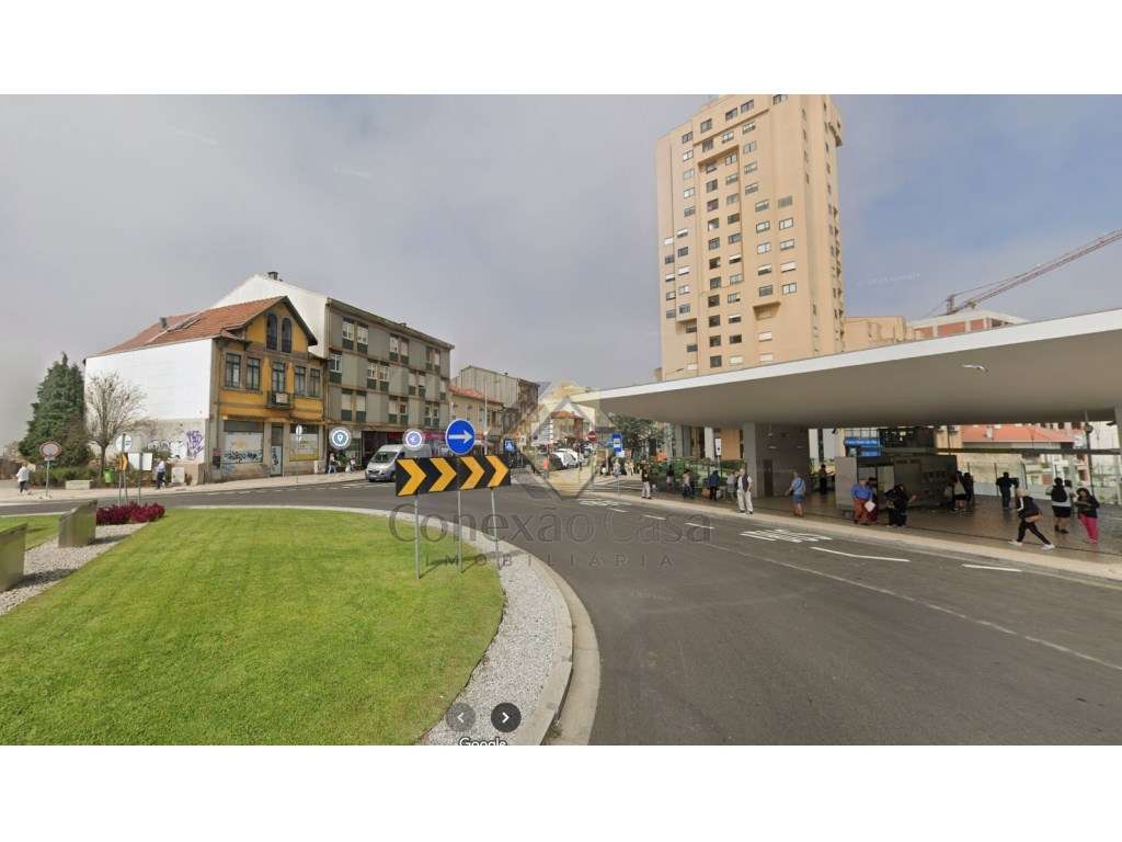 Apartamento T1 na Rua de Soares dos Reis em Mafamude Vila Nova de Gaia-0