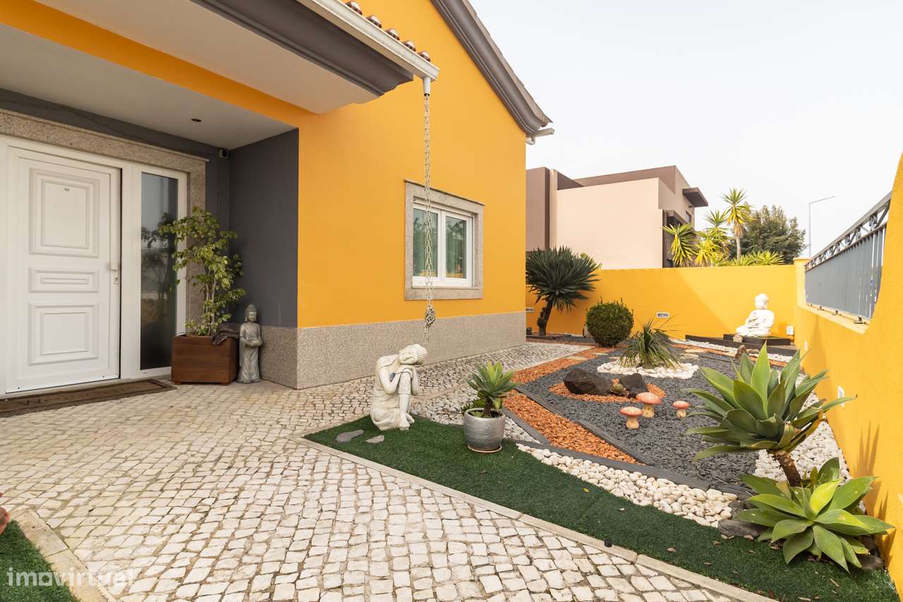 Moradia em Azeitão T4+2, Piscina, 3 suítes - Grande imagem: 5/60