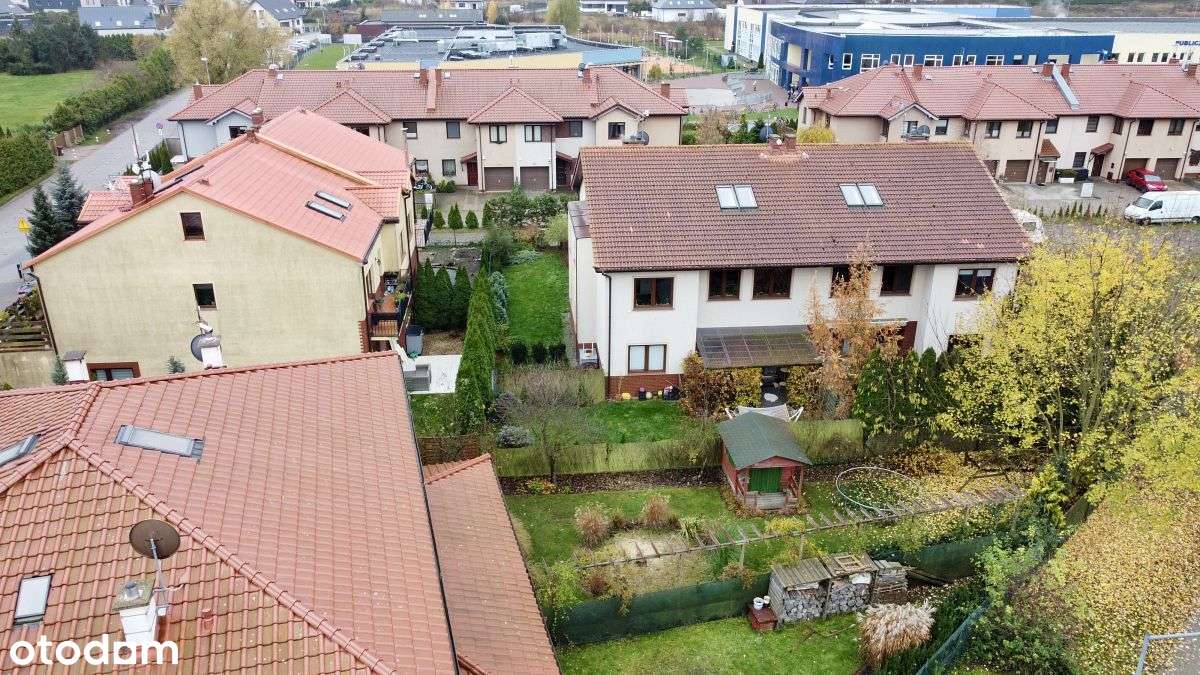 4 Pokoje/Garaż/Taras/Ogródek/Mierzyn/2011r-16