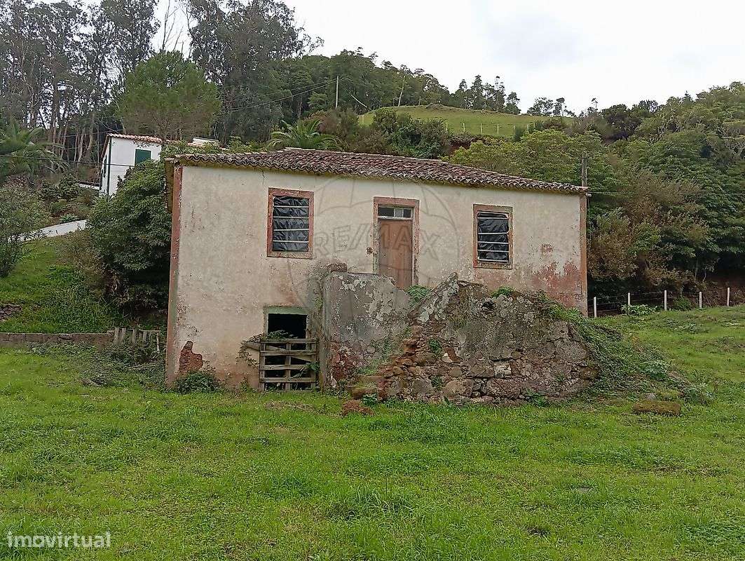 Moradia T2 para venda - Grande imagem: 2/5