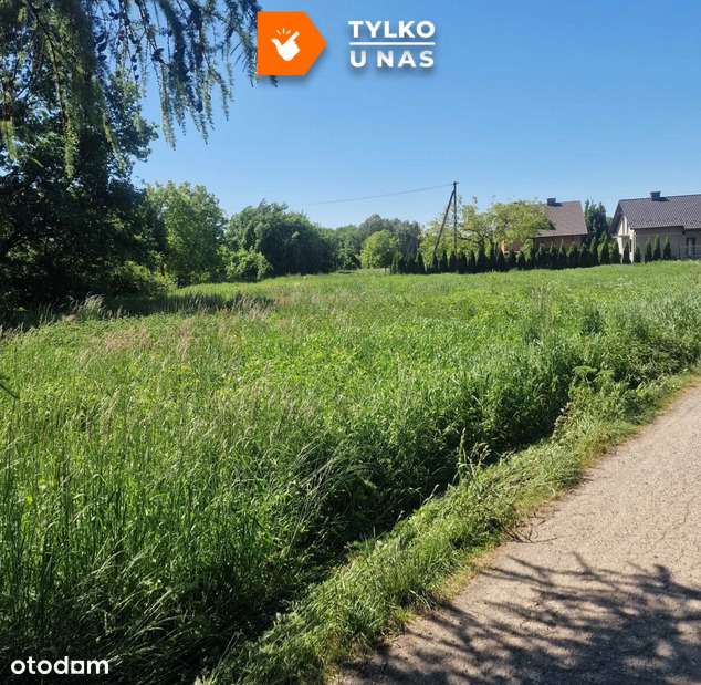 Land, 700 m²