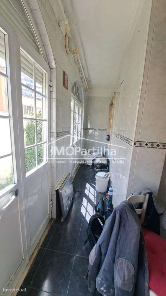 Apartamento T3 C/ Terraço na Venda Nova - Amadora-10