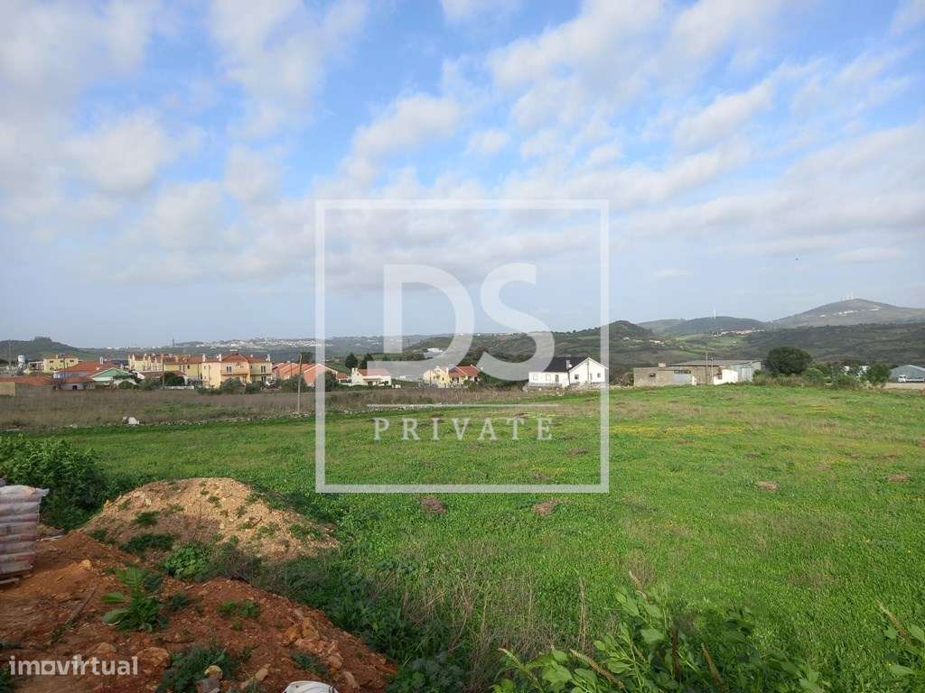 Moradia T3 Térrea unifamiliar de arquitetura moderna em fase de constr-24