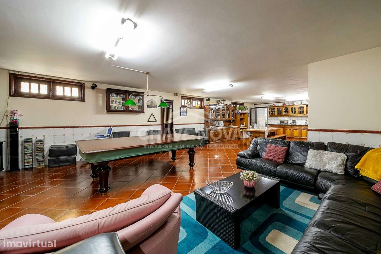 Moradia Isolada T4+1 em Miramar-12