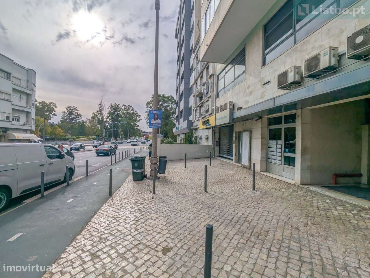 T2 Alvalade com Terraço e Garagem-32