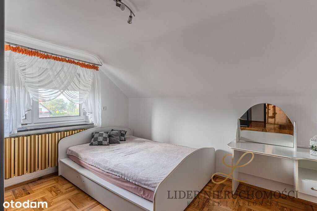 Dom z wyposażeniem w centrum Ropczyc-14