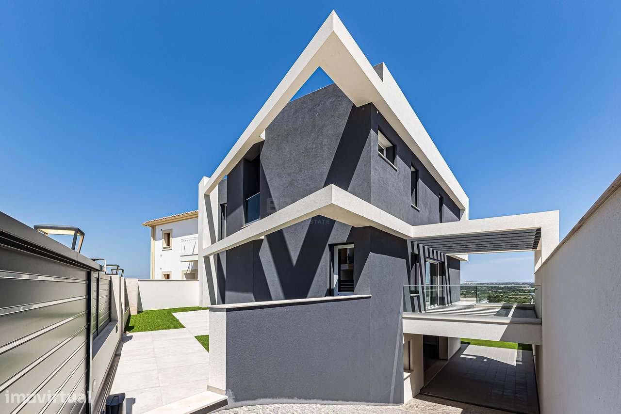 Moradia Contemporânea T3 com Garagem | Mexilhoeira Grande-34