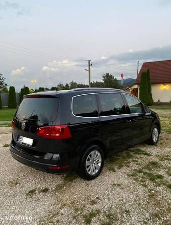 Volkswagen Sharan 2.0 TDI DSG Highline - 8