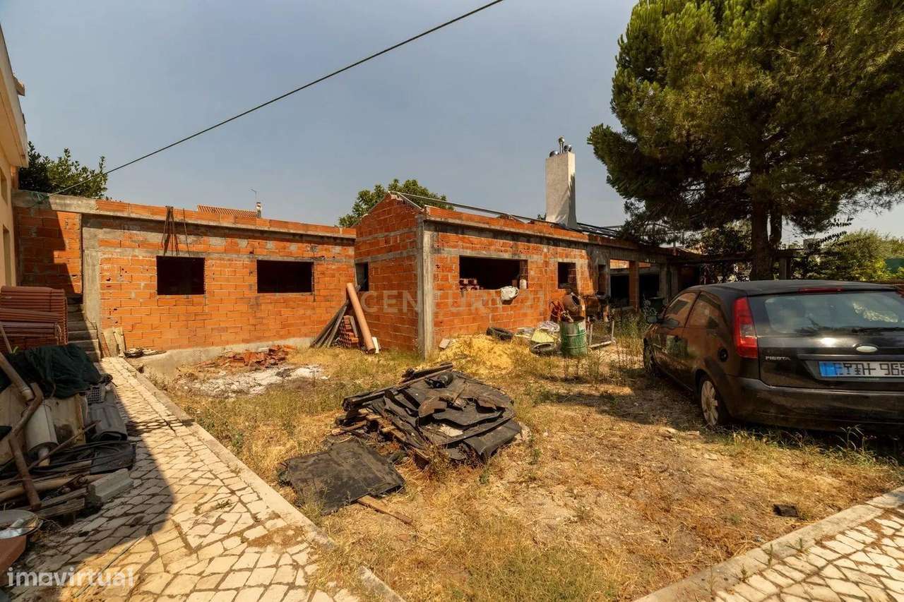 Moradia T3 no Jardim de Cima - Santarém-26