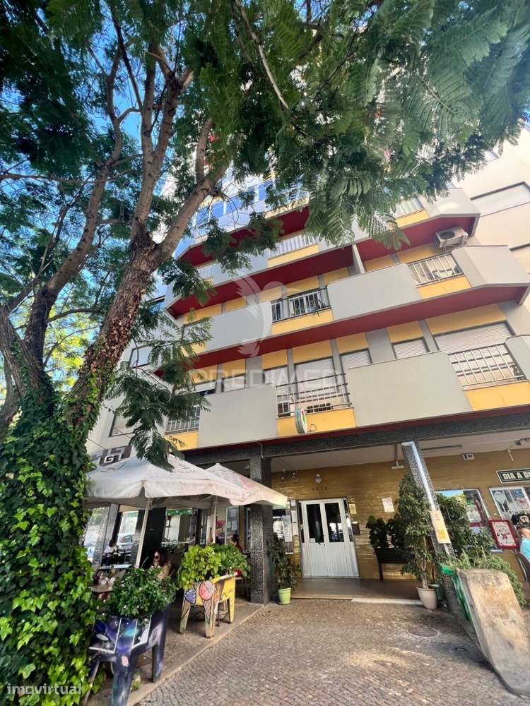 Apartamento T3 Luminoso em Zona Tranquila, Perto da Praia – Portimão - Grande imagem: 2/40