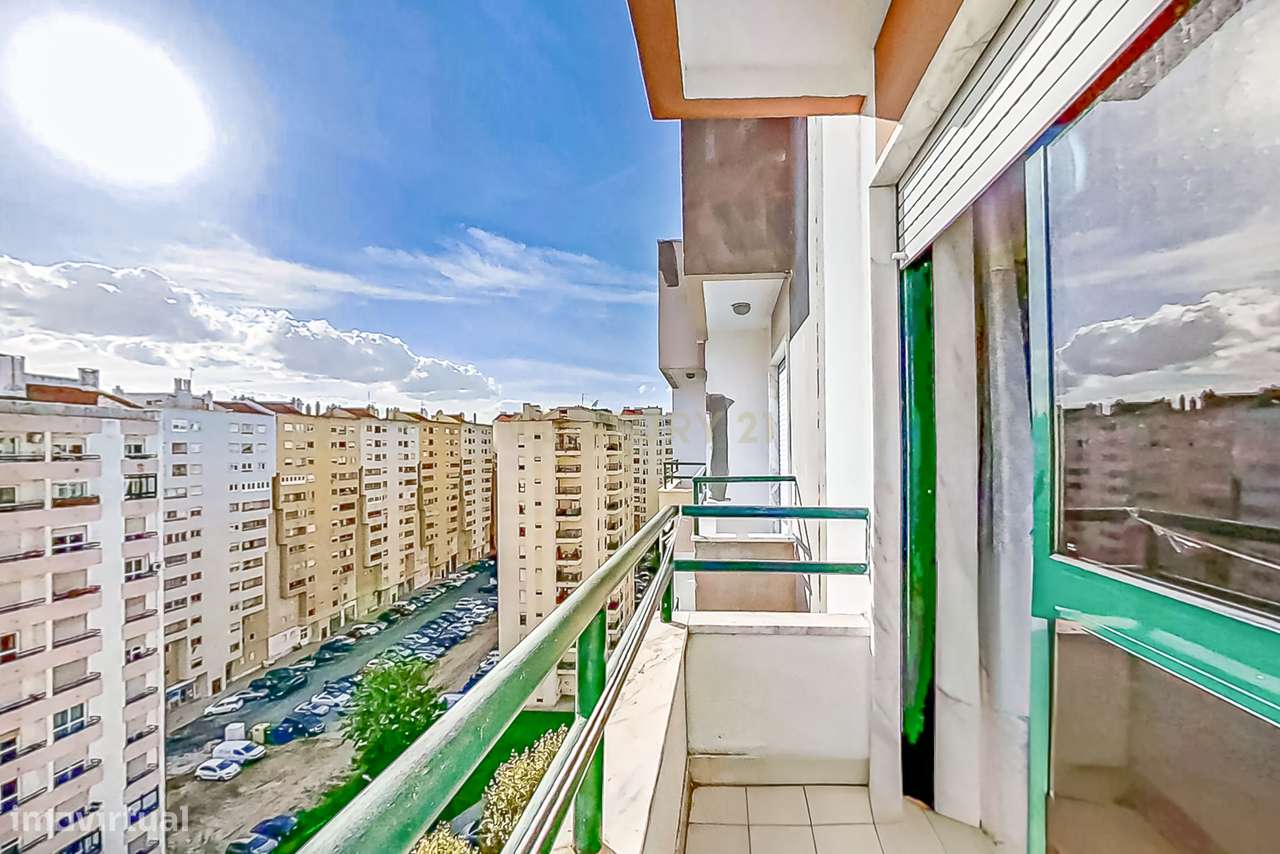 T2 com Vista Desafogada - Carregado-11