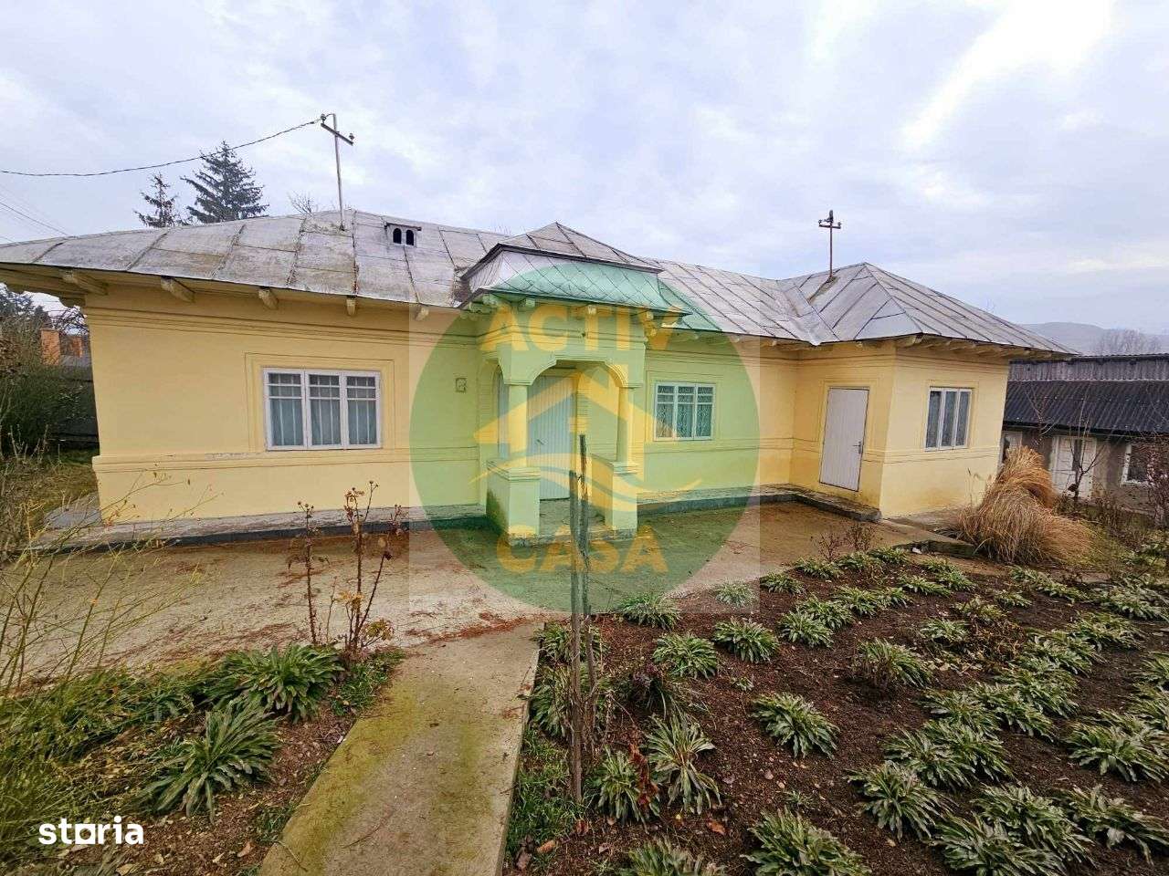 Casa de vanzare - Imagine principală: 1/10