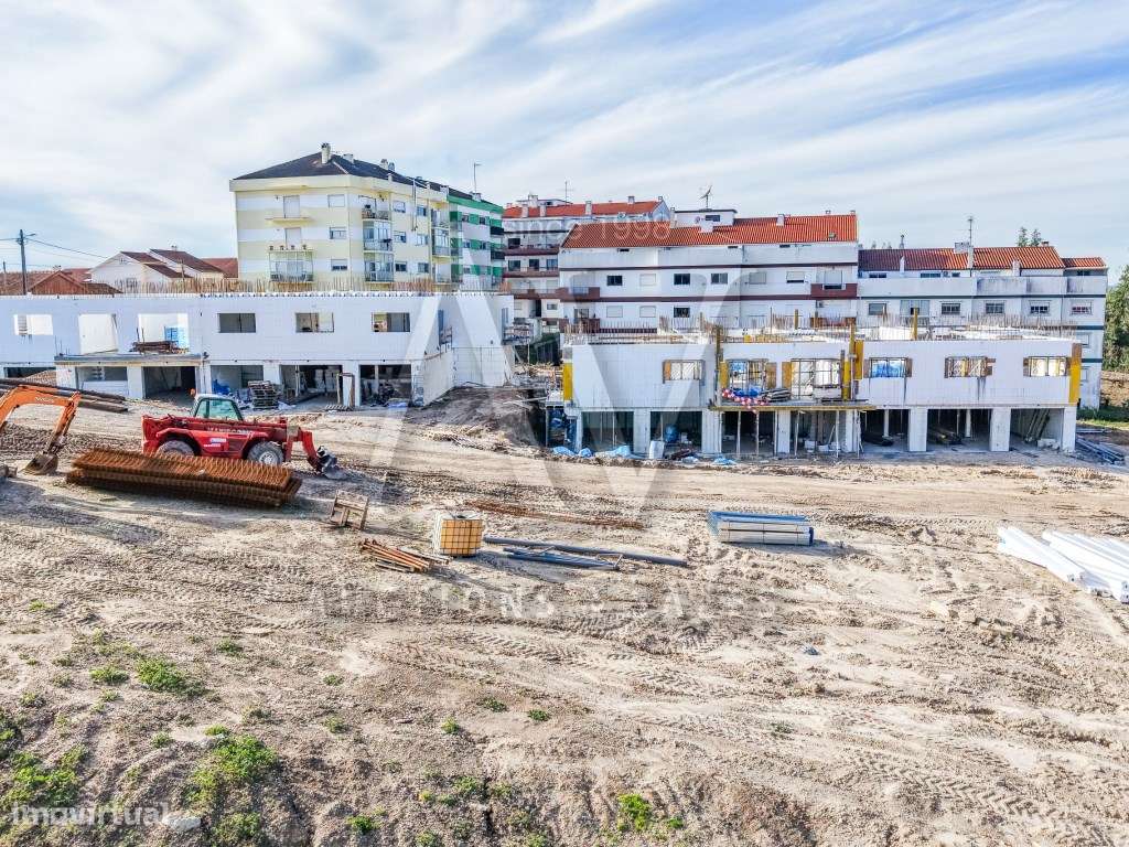 T2- Condomínio Fechado, piscina aquecida, parque infantil em Leiria-12