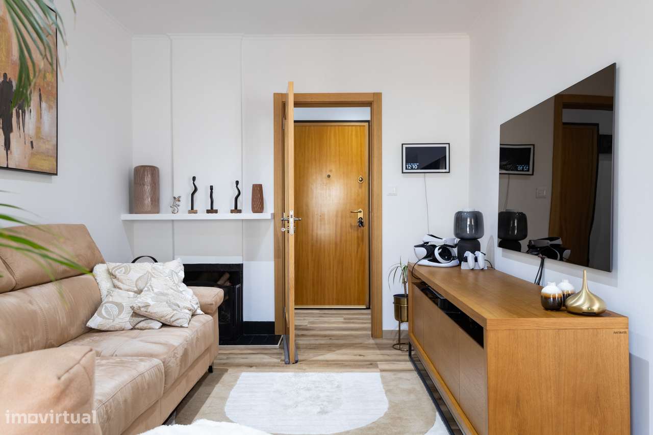 Apartamento T5, remodelado, em Algés. - Grande imagem: 3/31