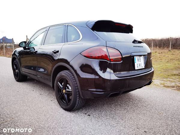 Porsche Cayenne - 10