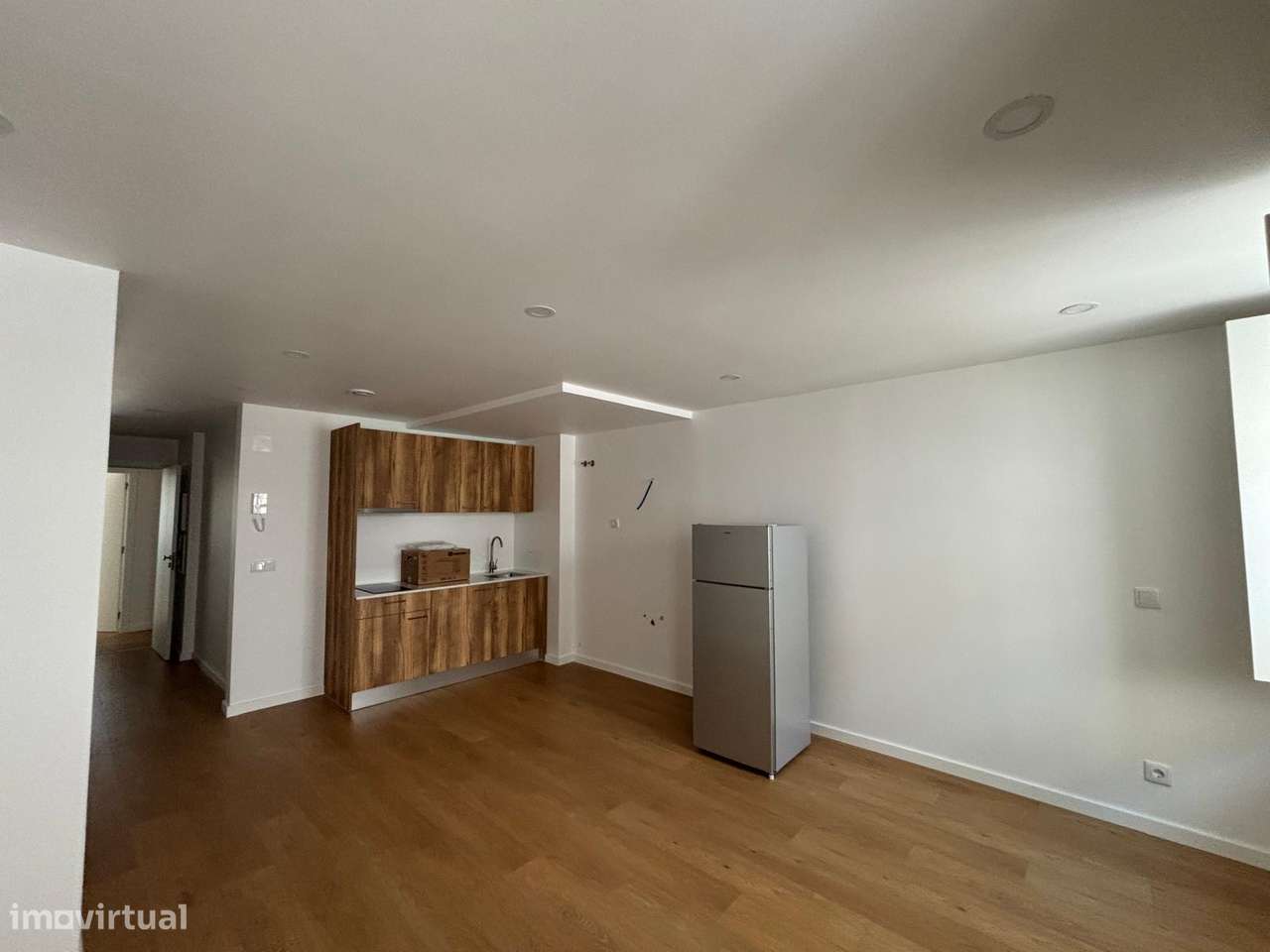 venda de magnifico prédio na Rua da Matemática (4 T0´s e 5 T1's)-49