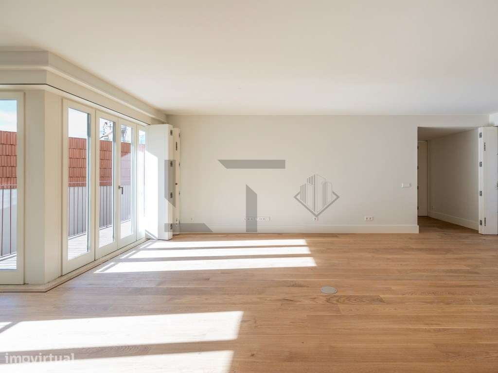 Apartamento T2 com Garagem para Venda junto à Av. da Liberdade, Lisboa - Grande imagem: 4/20