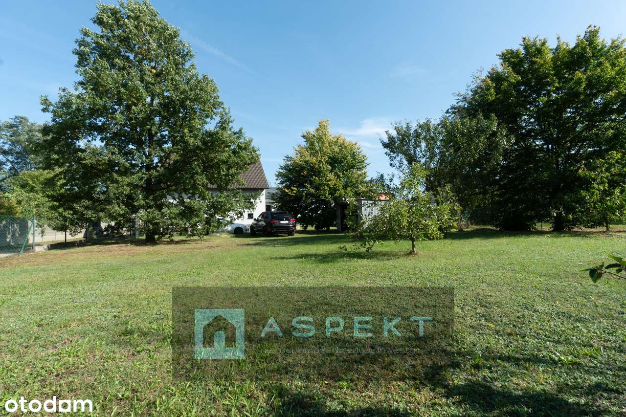 Wolnostojący, jednorodzinny, duża działka-6