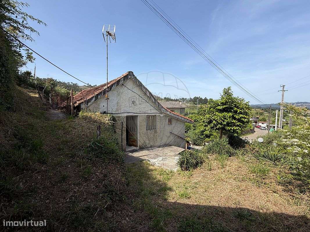 Moradia T2 para venda-3