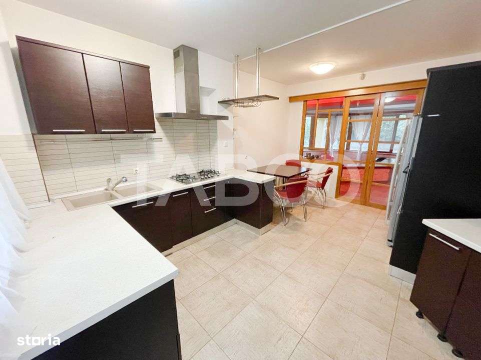 De vanzare casa individuala cu teren de 1012 mp situata in Gheorgheni - Imagine principală: 4/15