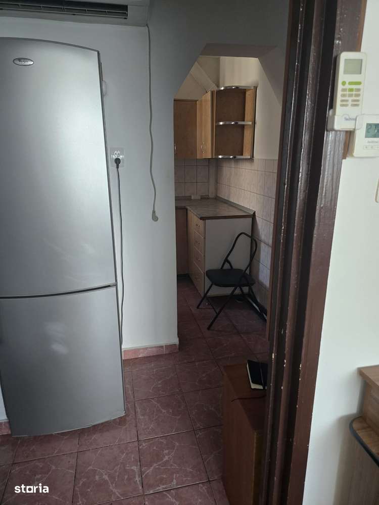 Apartament 2 camere etaj 4/4 str. Dariu Pop - Imagine principală: 4/7
