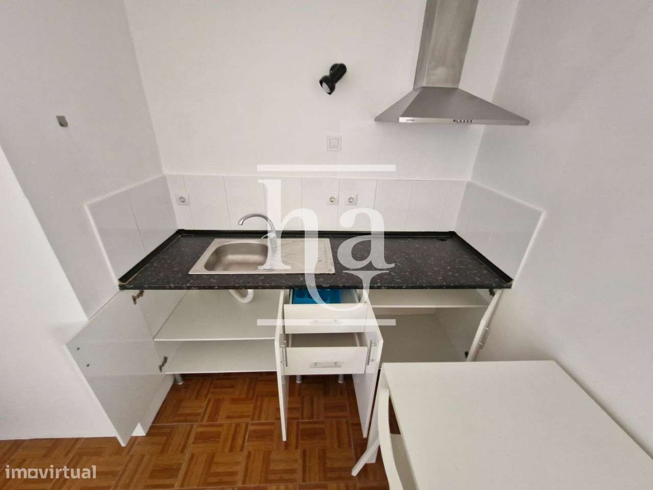 T0 Porto Metro Marquês-9