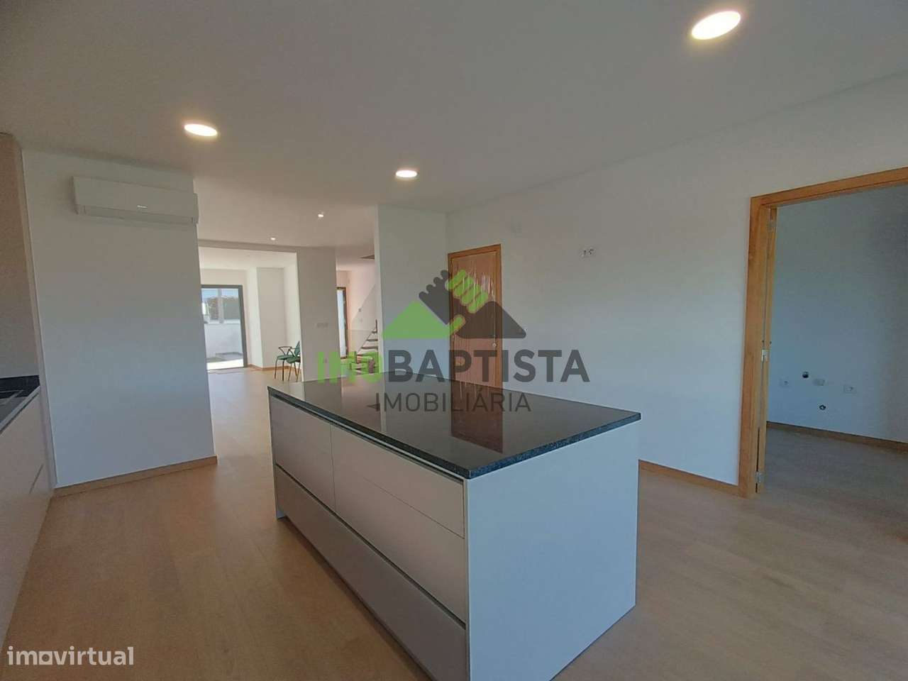 Moradia V3 Nova em Lobão-5