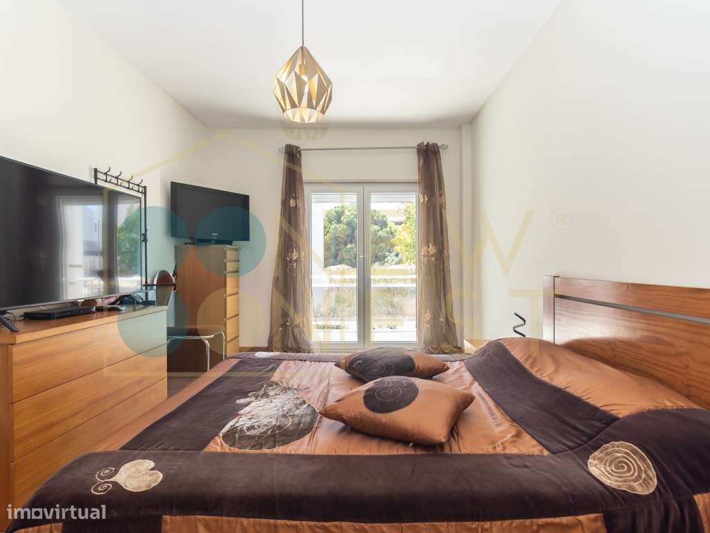 Apartamento T4 com Terraço, 3 varandas, 2 Parqueamentos e Arrecadaç...-21