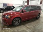 Dodge Grand Caravan - 2