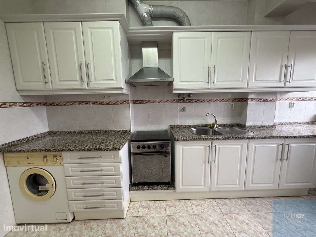 Apartamento T2 para Venda - Rua General João Almeida, Amadora - Grande imagem: 4/22