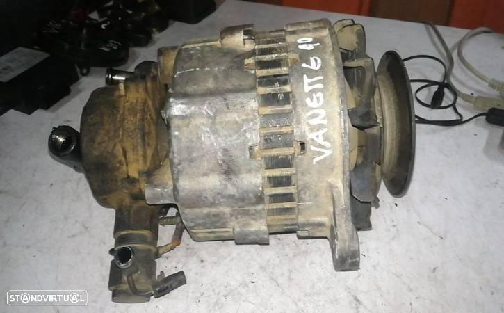 Alternador Nissan Vanette Autocarro (C22) - 2