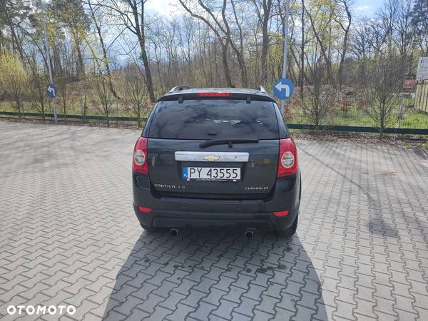 Chevrolet Captiva 2.4 LS - 5