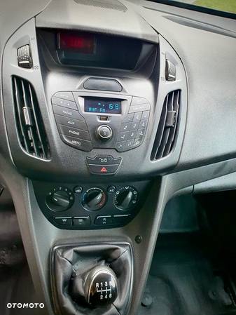 Ford Transit Connect - 23