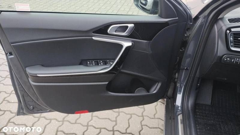 Kia XCeed 1.6 GDI PHEV Business Line DCT - 10