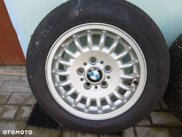 FELGI OPONY KOŁA  BMW 205/60R15 PIRELLI - 2