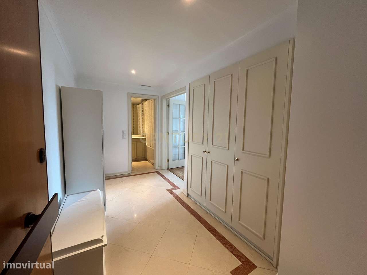 Apartamento T0 Green Park, Condomínio Fechado, com Piscina, Jardim e P - Grande imagem: 5/14