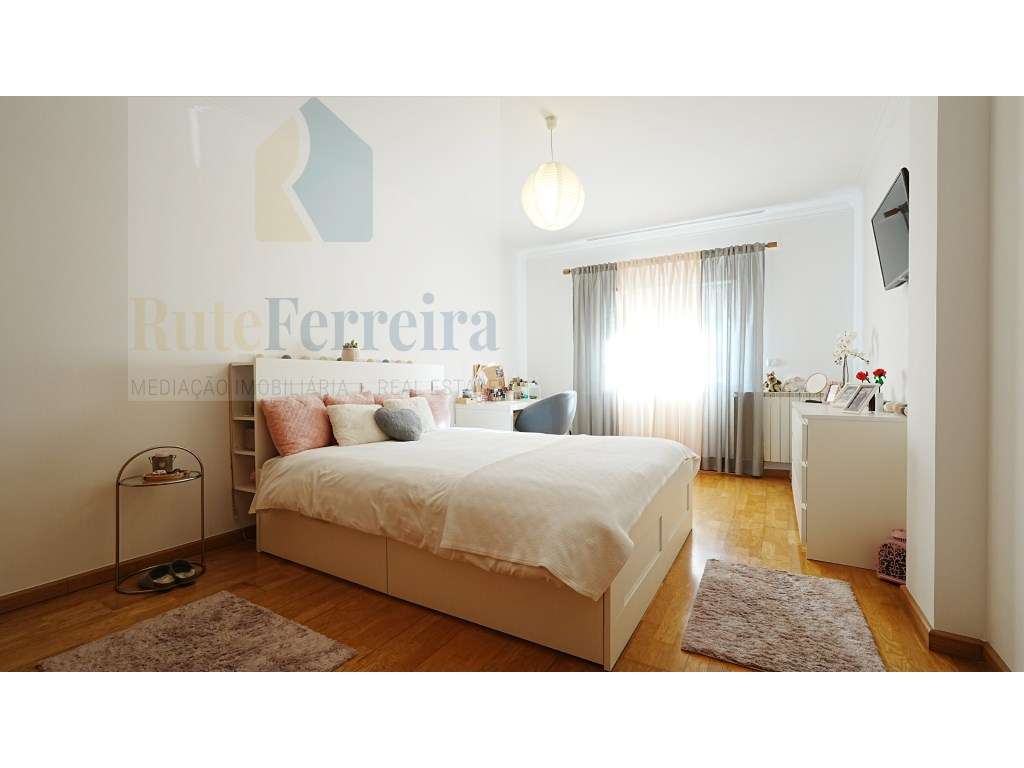 Já viu a área deste apartamento T3 com terraço- Mafra !!-11