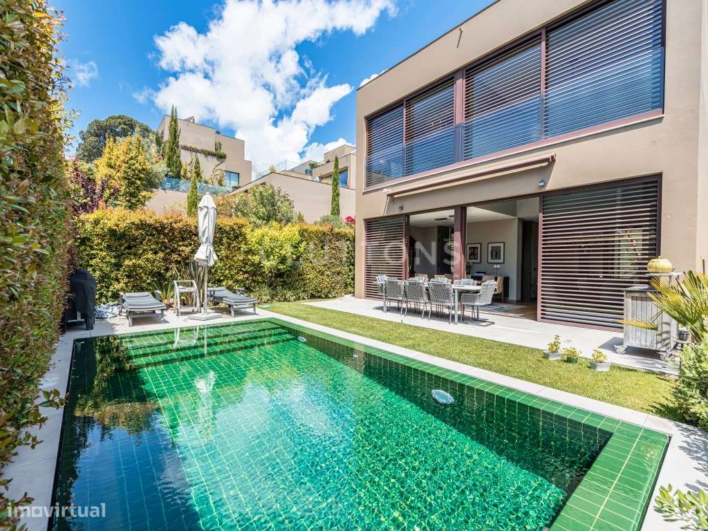 Venda Moradia T3 | Condomínio, Piscina privada e vista mar, Estoril...-12