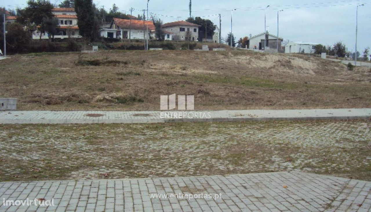 Venda Lote de Terreno com possibilidade de construção, Lomba, Amaran