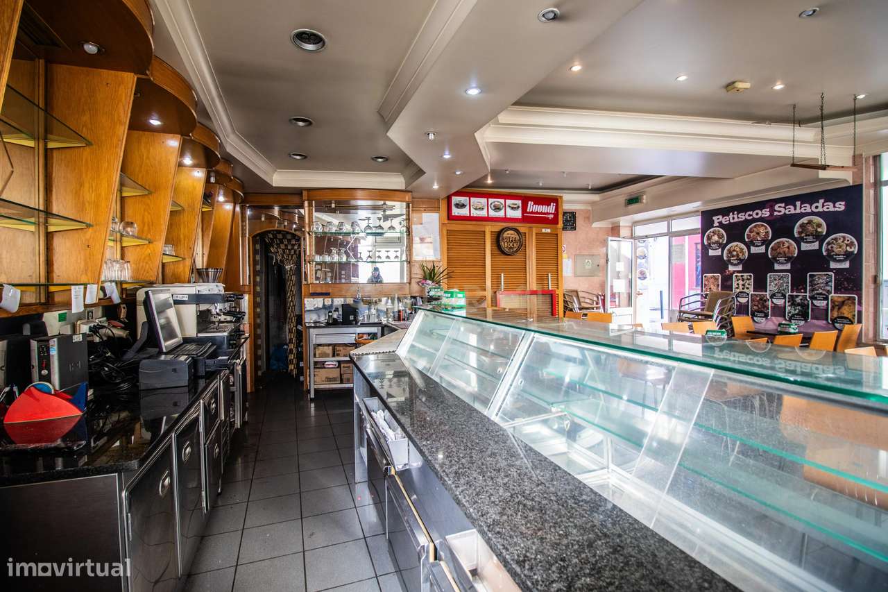 Café Pastelaria para venda no Centro da Figueira da Foz - Grande imagem: 5/17