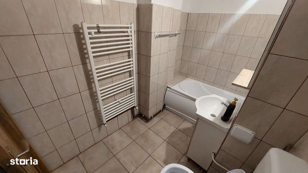 Vand Garsoniera 32,3 mp in bloc de apartamente - Imagine principală: 5/11