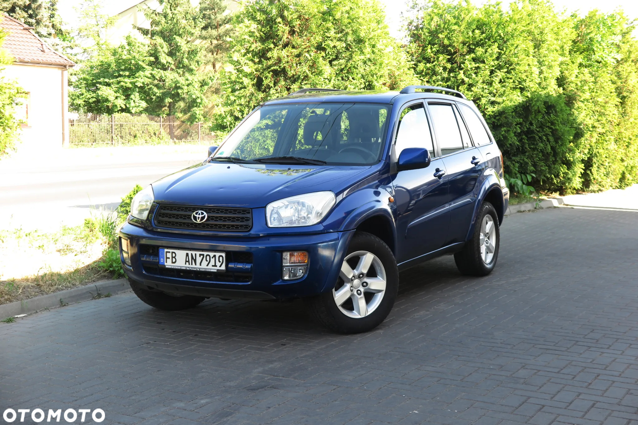 Toyota RAV4 2.0 VVT-i Luna - 3