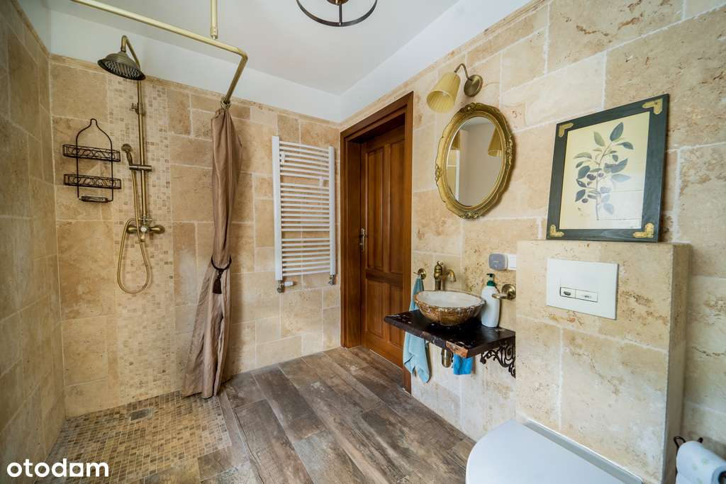 Całoroczny drewniany dom z ogrodem jacuzzi i sauną-7