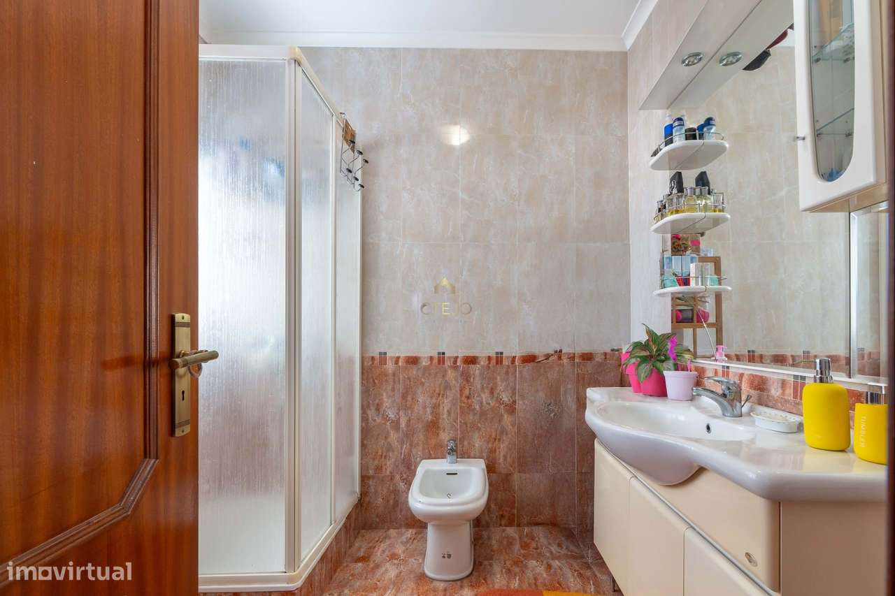 Fantastica Moradia T6 São João da Talha-22