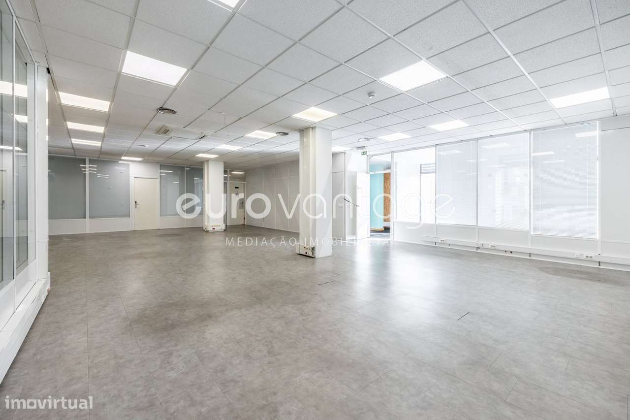 Espaço Comercial / Armazém com 700 m² a 5 minutos de Leiria-23